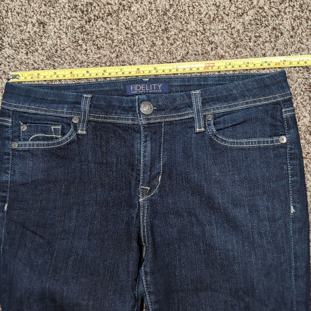 Fidelity Hapburn Cropped Jeans - Picture 4 of 13